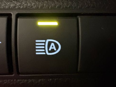 Used 2026 Toyota Corolla XSE FWD image 9