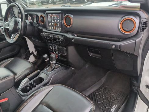 Used 2021 Jeep Gladiator Mojave AWD/4WD image 28