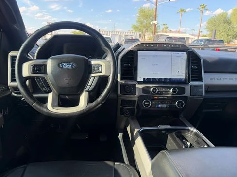 Used 2022 Ford F350 Lariat w/ Lariat Ultimate Package AWD/4WD image 25