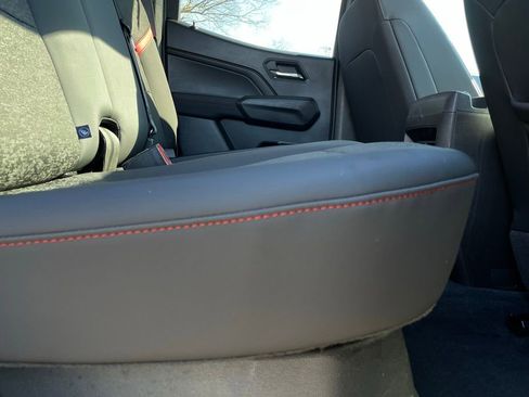 Used 2023 Chevrolet Colorado Z71 w/ Z71 Convenience Package 2 image 35