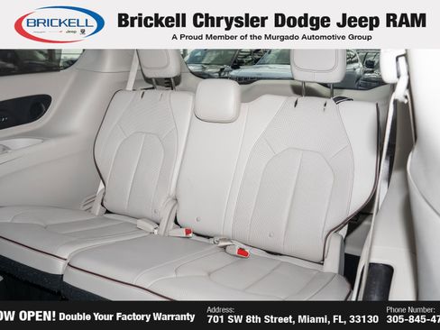 Used 2019 Chrysler Pacifica Limited w/ Advanced Safetytec Group FWD image 22