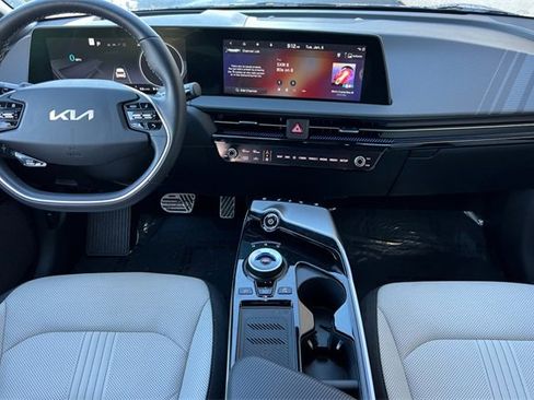 Used 2024 Kia EV6 GT-Line w/ GT-Line White Seat Package image 17