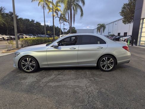 Used 2017 Mercedes-Benz C 300 Sedan image 4