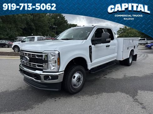 New 2025 Ford F350 XL w/ XL Chrome Package image 1