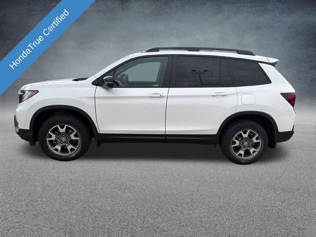 Certified 2023 Honda Passport TrailSport image 2