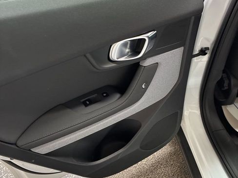 Used 2023 Polestar Polestar 2 image 23