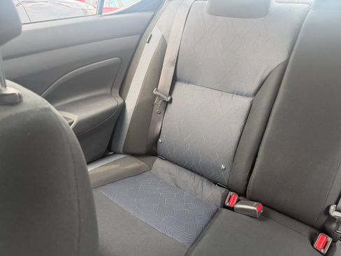 Used 2025 Nissan Versa SV FWD image 37
