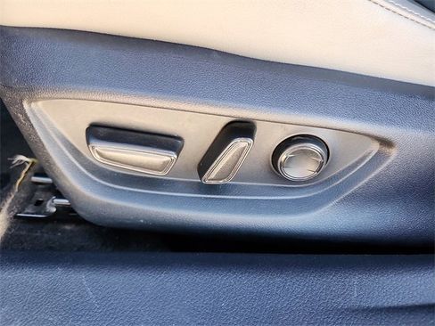 Used 2025 Toyota Camry XSE image 11