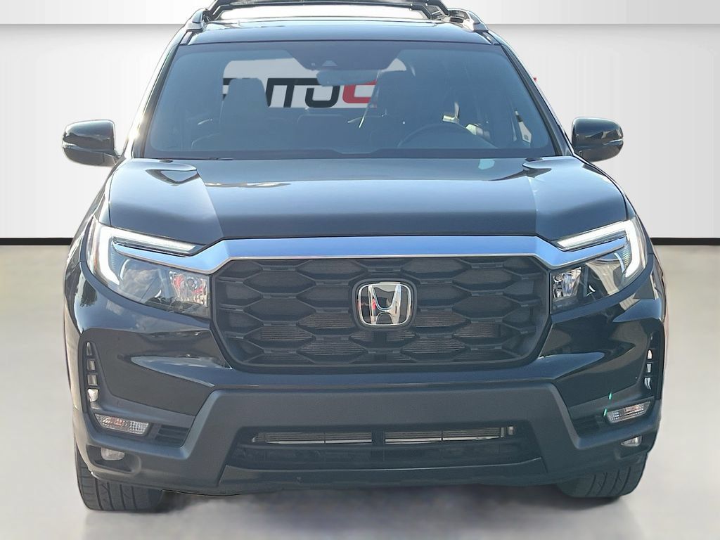 Used 2024 Honda Passport Black Edition image 2