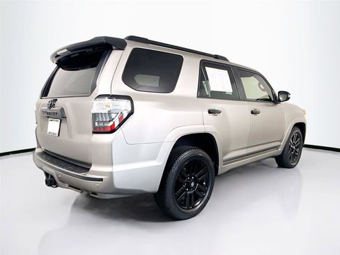Used 2022 Toyota 4Runner Limited RWD image 30