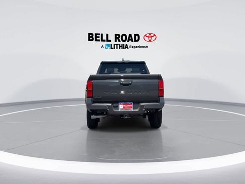Used 2025 Toyota Tacoma SR5 AWD/4WD image 7
