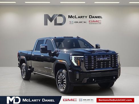 Used 2024 GMC Sierra 2500 Denali Ultimate image 1