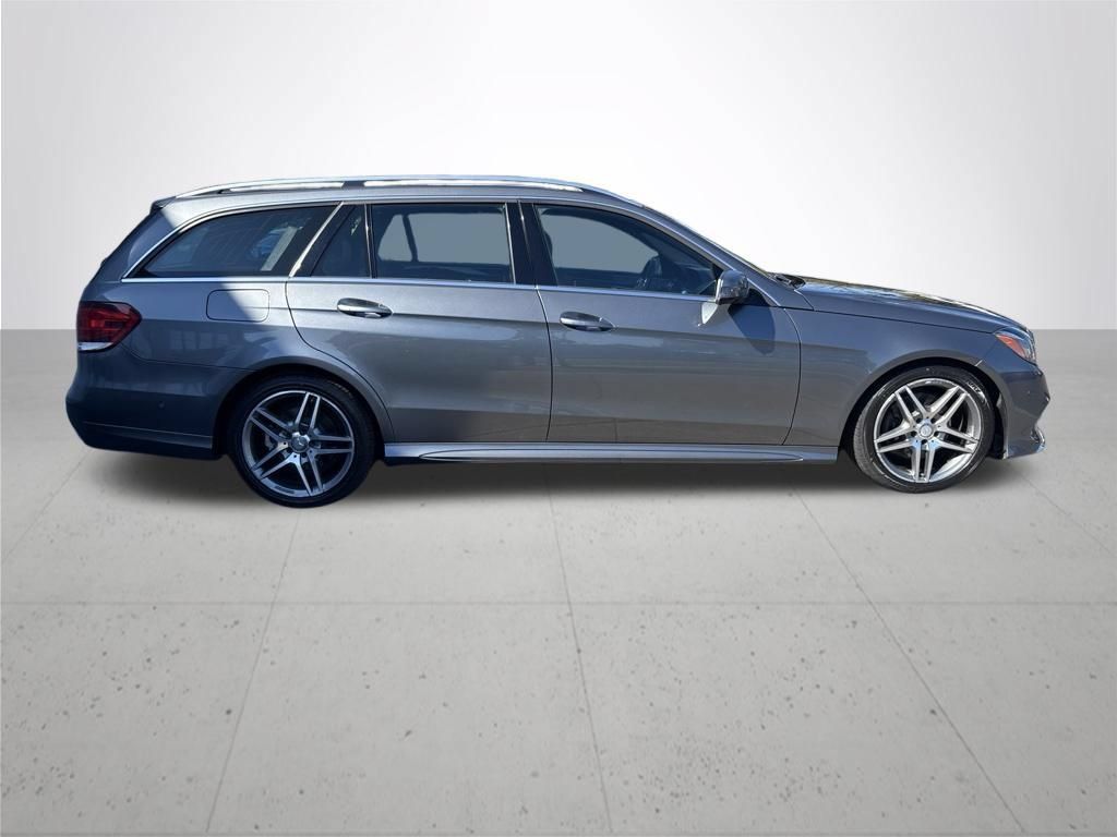 Used 2016 Mercedes-Benz E 350 4MATIC Wagon image 5