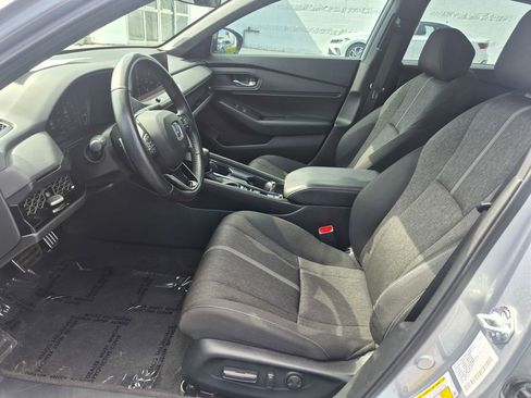 Used 2024 Honda Accord Sport image 11