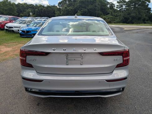 Used 2024 Volvo S60 B5 Plus FWD image 5