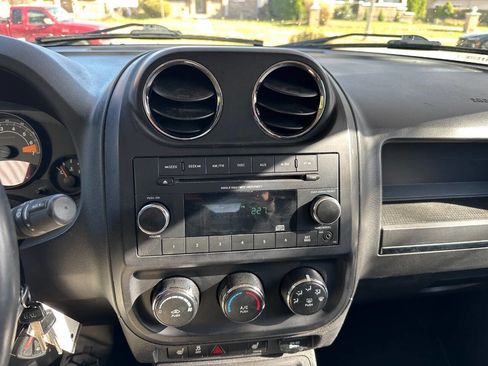 Used 2015 Jeep Patriot High Altitude image 16