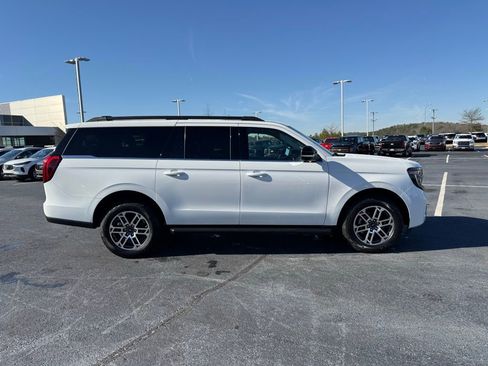 New 2026 Ford Expedition Max Active image 9