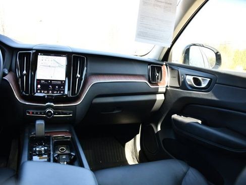 Used 2023 Volvo XC60 B5 Plus w/ Climate Package image 18