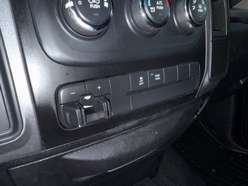 Used 2015 RAM 1500 Tradesman image 34
