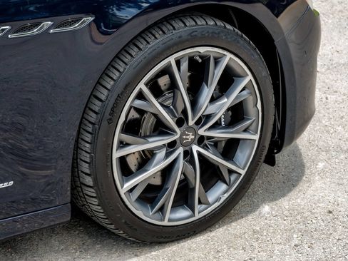 Used 2019 Maserati Ghibli S GranLusso RWD image 63