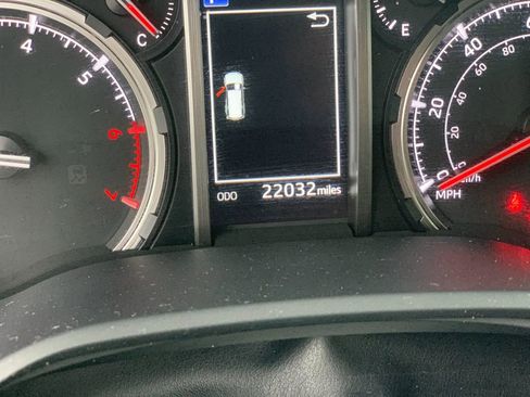 Used 2024 Toyota 4Runner Limited image 29