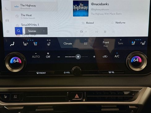 New 2026 Lexus RX 450h AWD w/ Convenience Package image 17