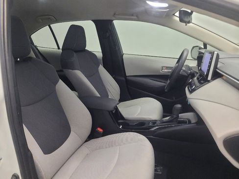 Used 2021 Toyota Corolla LE FWD image 21