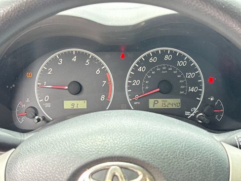 Used 2013 Toyota Corolla LE FWD image 22