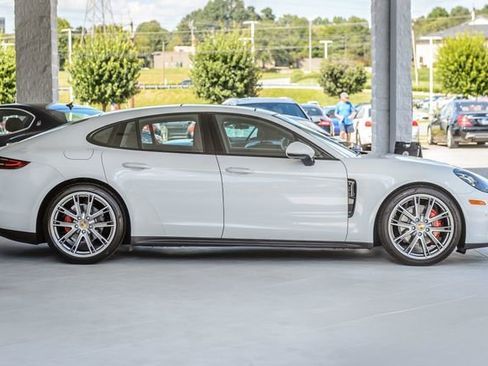 Used 2020 Porsche Panamera image 53
