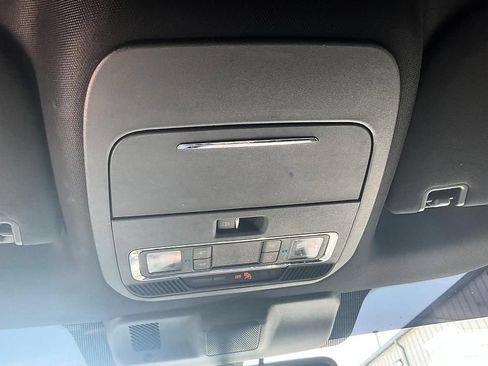 Used 2022 Ford F150 Lariat w/ Equipment Group 502A High AWD/4WD image 32