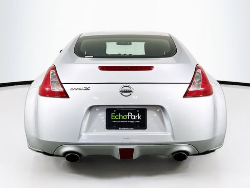 Used 2014 Nissan 370Z Coupe image 7