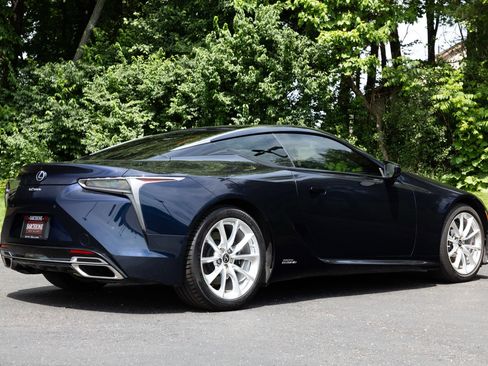 Used 2018 Lexus LC 500h w/ Touring Package RWD image 2