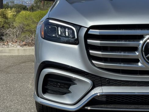 New 2025 Mercedes-Benz GLS 450 4MATIC image 7
