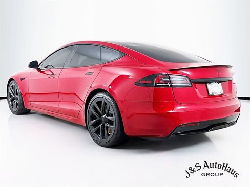 Used 2022 Tesla Model S Plaid image 5