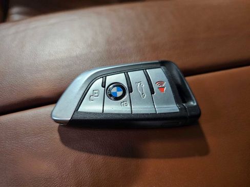 Used 2022 BMW X5 xDrive45e w/ M Sport Package image 48