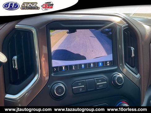 Used 2020 Chevrolet Silverado 1500 High Country w/ Technology Package AWD/4WD image 20
