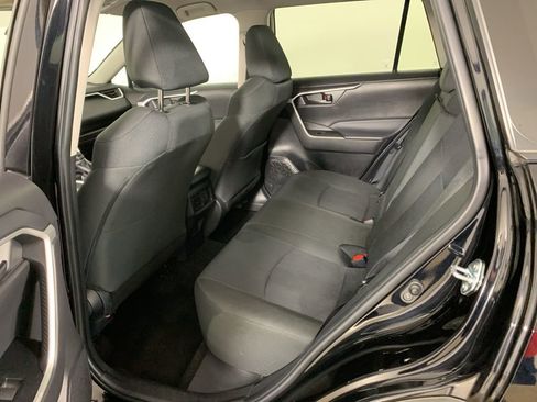 Used 2024 Toyota RAV4 LE image 31