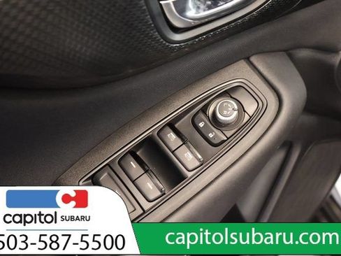 Used 2024 Subaru Outback Premium AWD/4WD image 12
