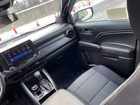 Used 2023 Chevrolet Colorado Trail Boss image 22