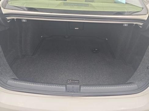 Used 2014 Volkswagen Jetta TDI FWD image 12