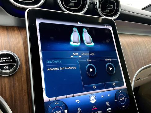 Certified 2024 Mercedes-Benz GLC 300 4MATIC image 33