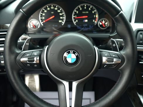 Used 2013 BMW M6 Coupe RWD image 25