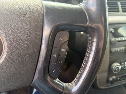 Used 2008 Chevrolet Avalanche LS image 16