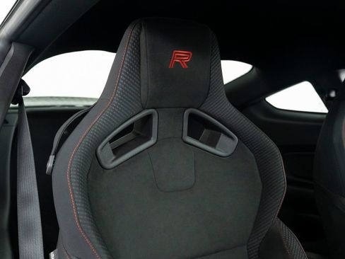 Used 2016 Ford Mustang Shelby GT350R w/ GT350R Equipment Group 920A RWD image 43