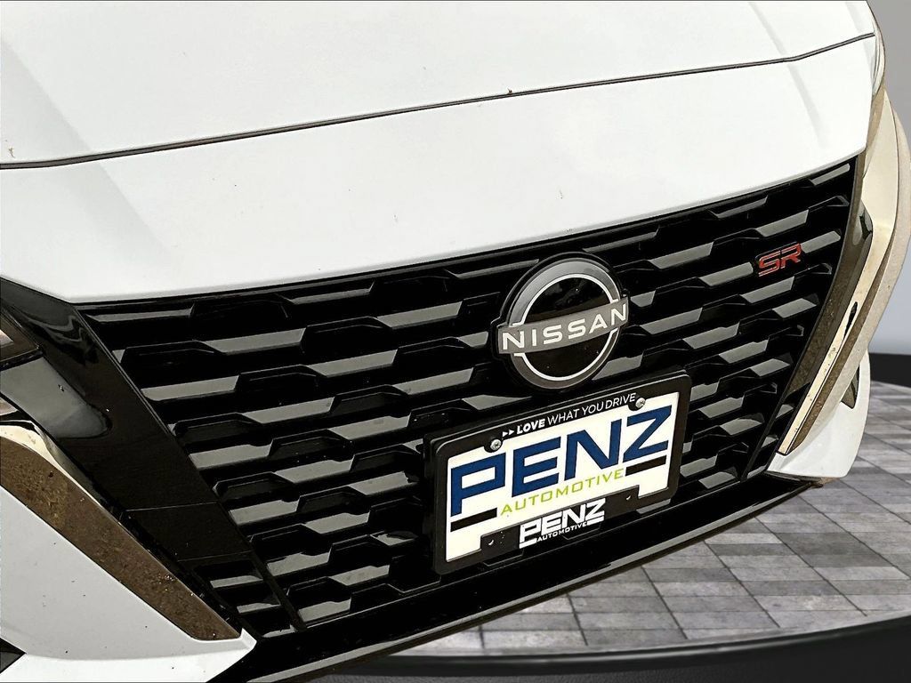 Used 2025 Nissan Altima 2.5 SR w/ SR Premium Package FWD image 35