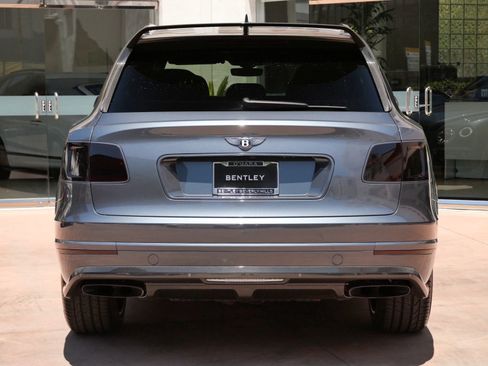 Used 2017 Bentley Bentayga AWD/4WD image 7
