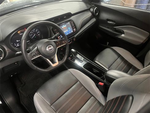 Used 2023 Nissan Kicks SR w/ SR Premium Package image 16