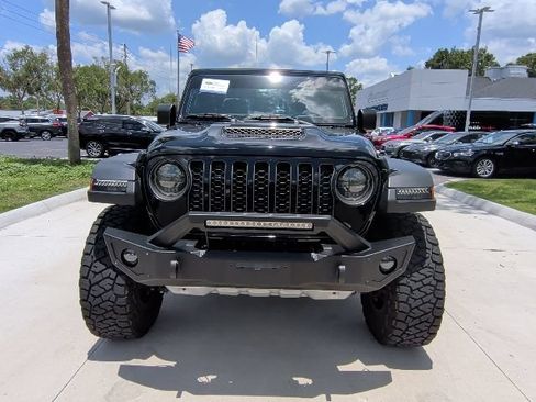 Used 2023 Jeep Gladiator Mojave w/ Cold Weather Group AWD/4WD image 7