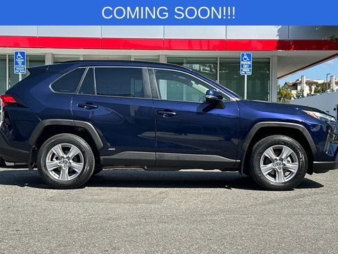 Certified 2025 Toyota RAV4 XLE AWD/4WD image 3