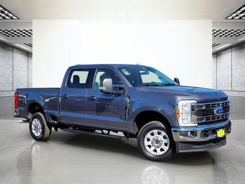 Used 2024 Ford F250 XLT image 2